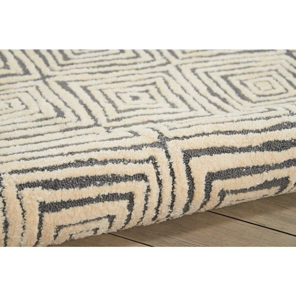 Modern Deco Area Rug, Grey/Ivory, 3'9" x 5'9". Picture 3