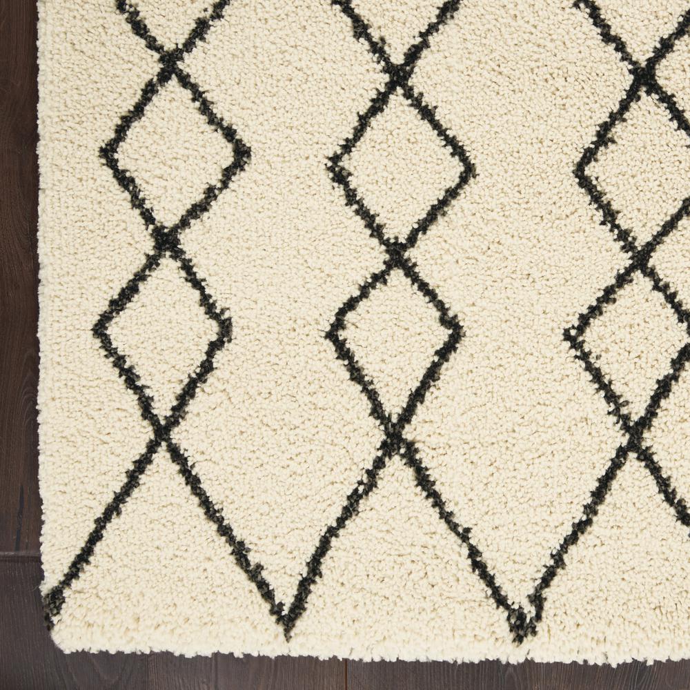 Shag Rectangle Area Rug, 5' x 7'. Picture 4