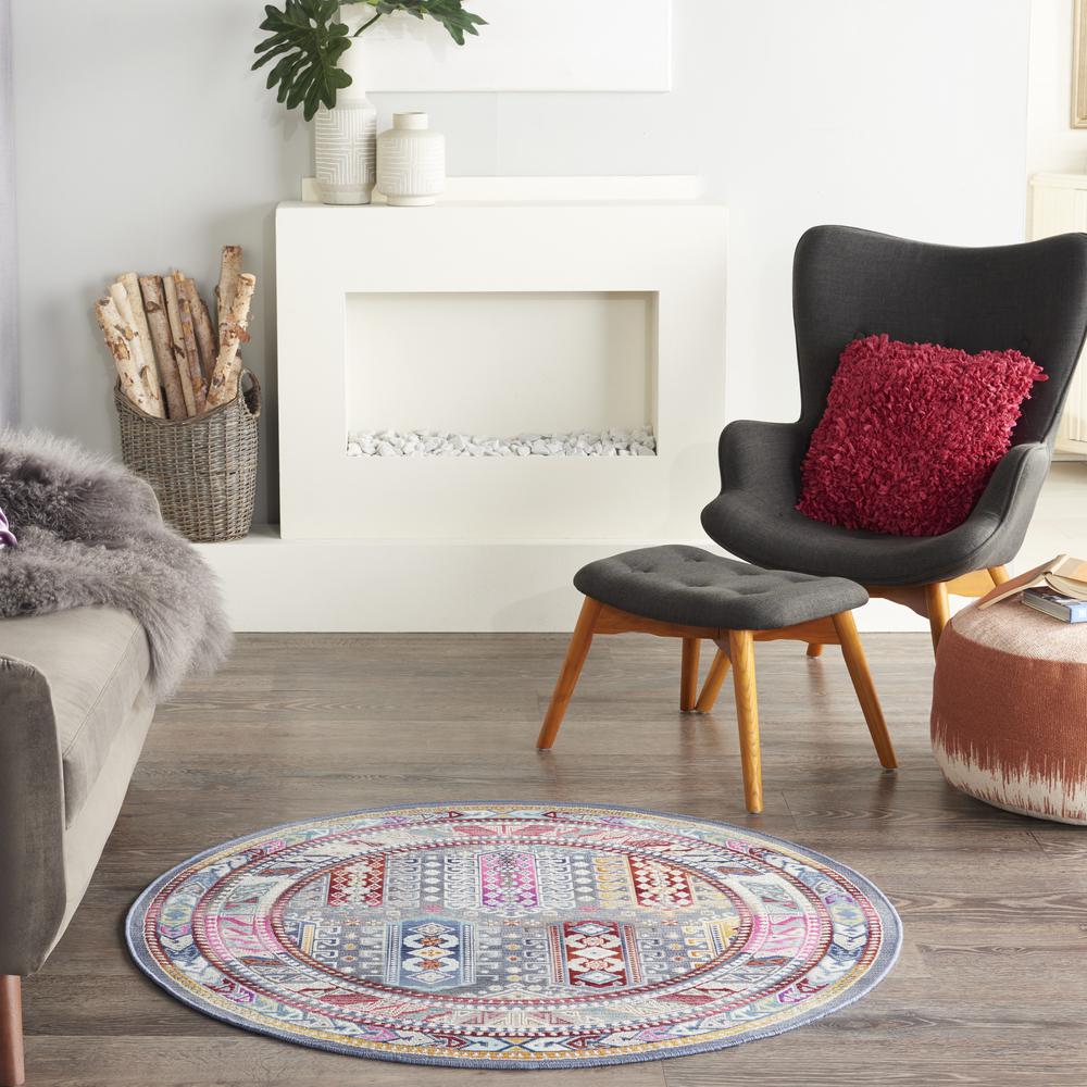 Bohemian Round Area Rug, 4' x Round. Picture 9