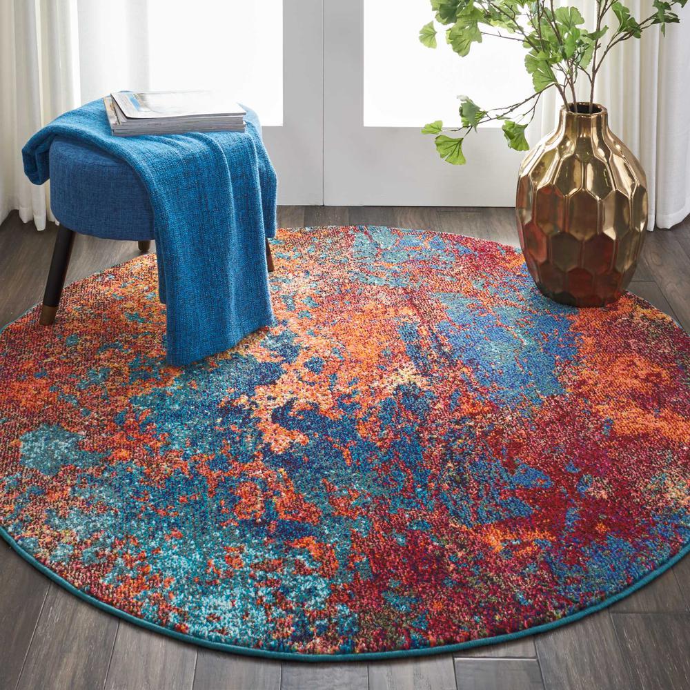Modern Round Area Rug, 5' x Round. Picture 3