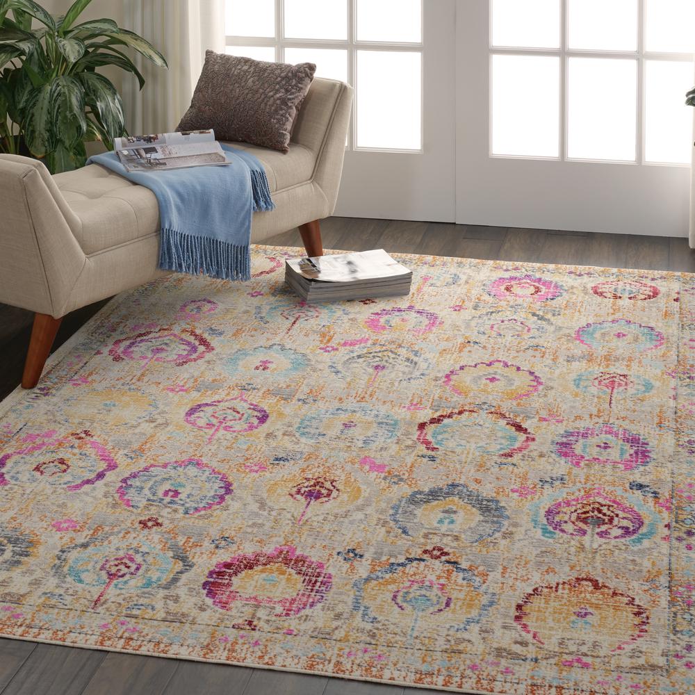 Vintage Rectangle Area Rug, 4' x 6'. Picture 2