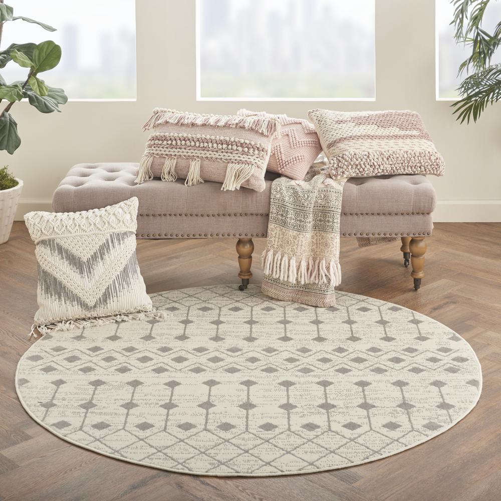Nourison Home Grafix Area Rug. Picture 2