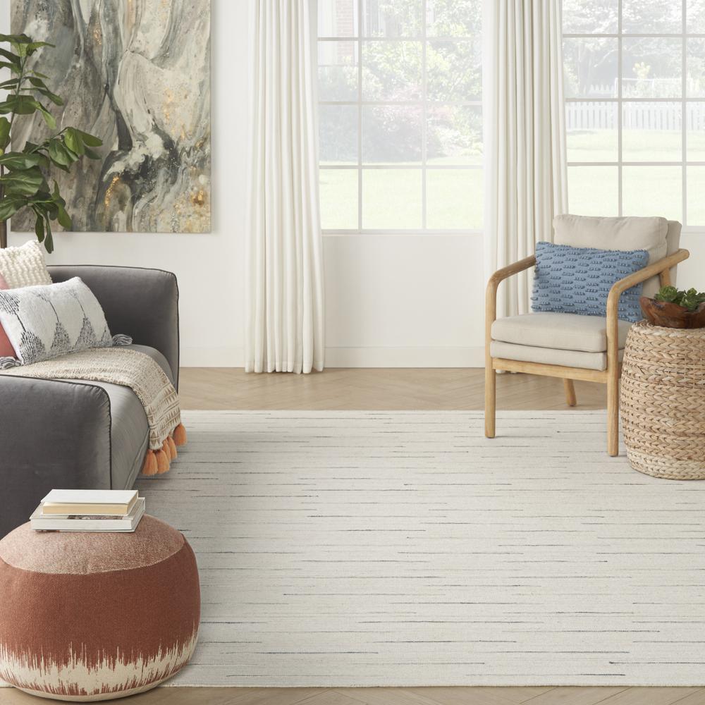 Nourison Interweave -Area Rug Ivory, IWV01. Picture 9