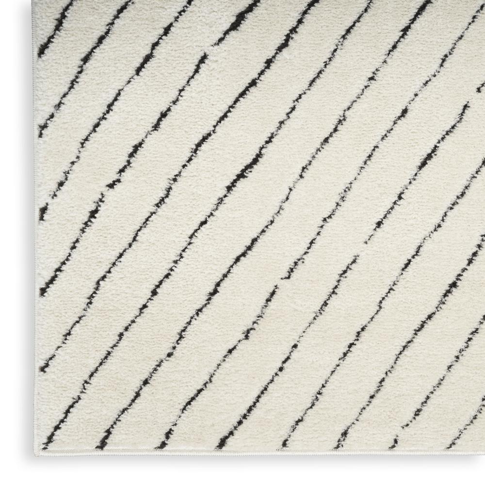 Scandinavian Rectangle Area Rug, 5' x 7'. Picture 6