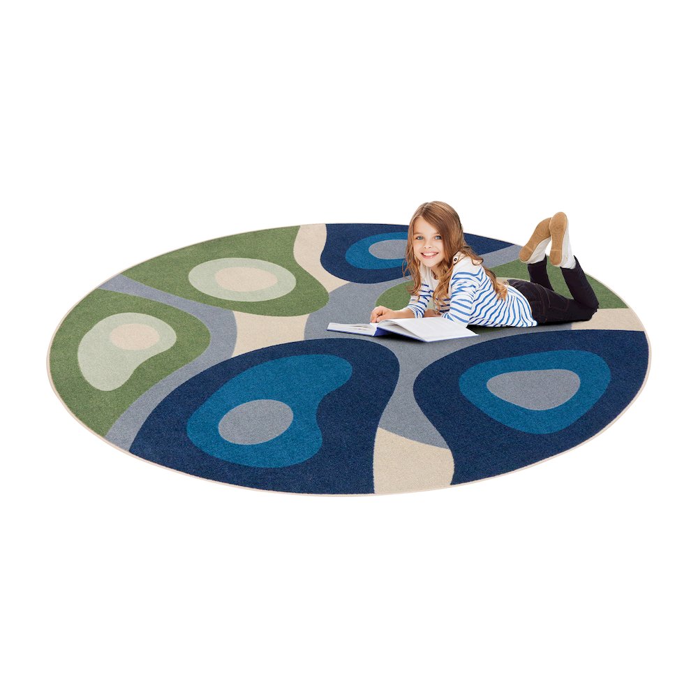 Peaceful Meadow 5'4" Round Area Rug in Color Multi. Picture 4