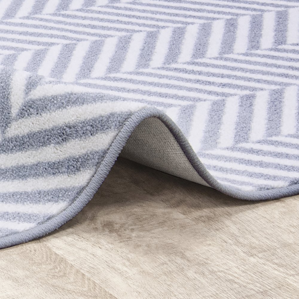 Impressions Favorite Retreat 7'8" x 10'9" Area Rug in Color Mist. Picture 2