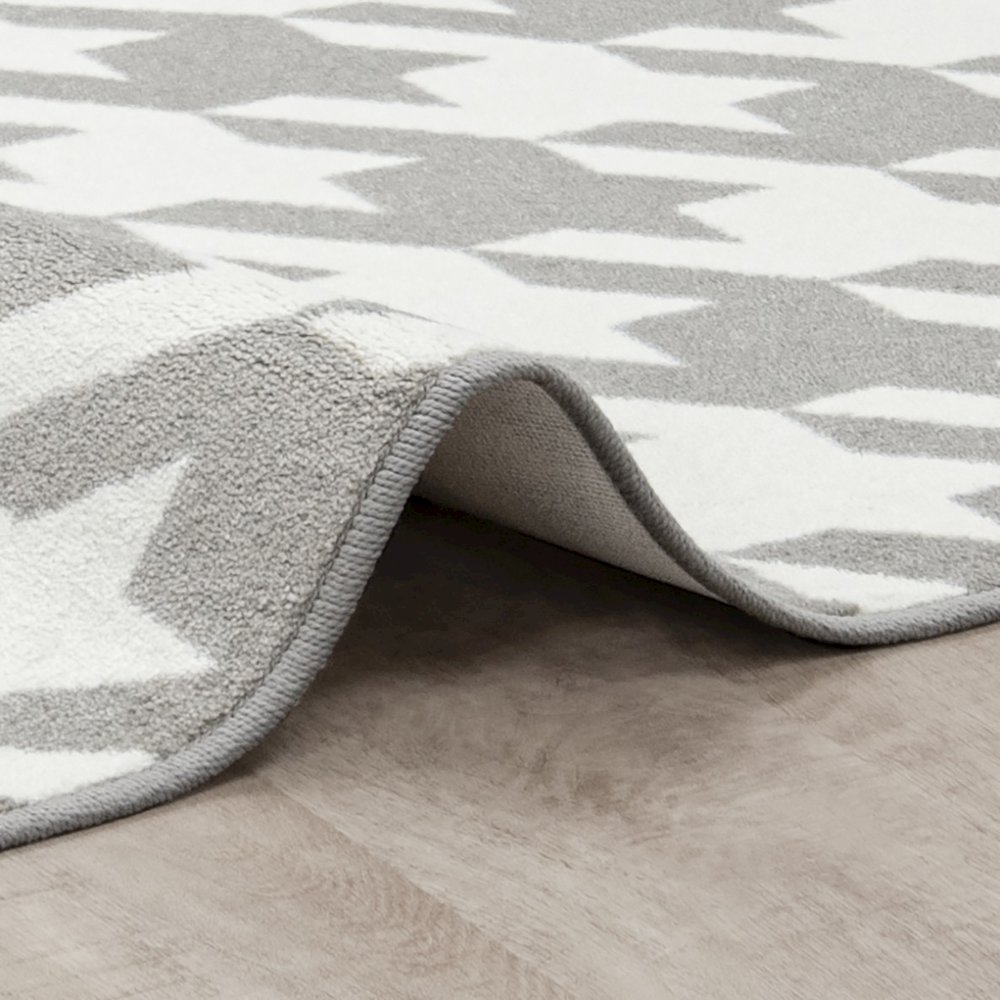 Impressions Windsor 7'8" x 10'9" Area Rug in Color Morning Fog. Picture 2