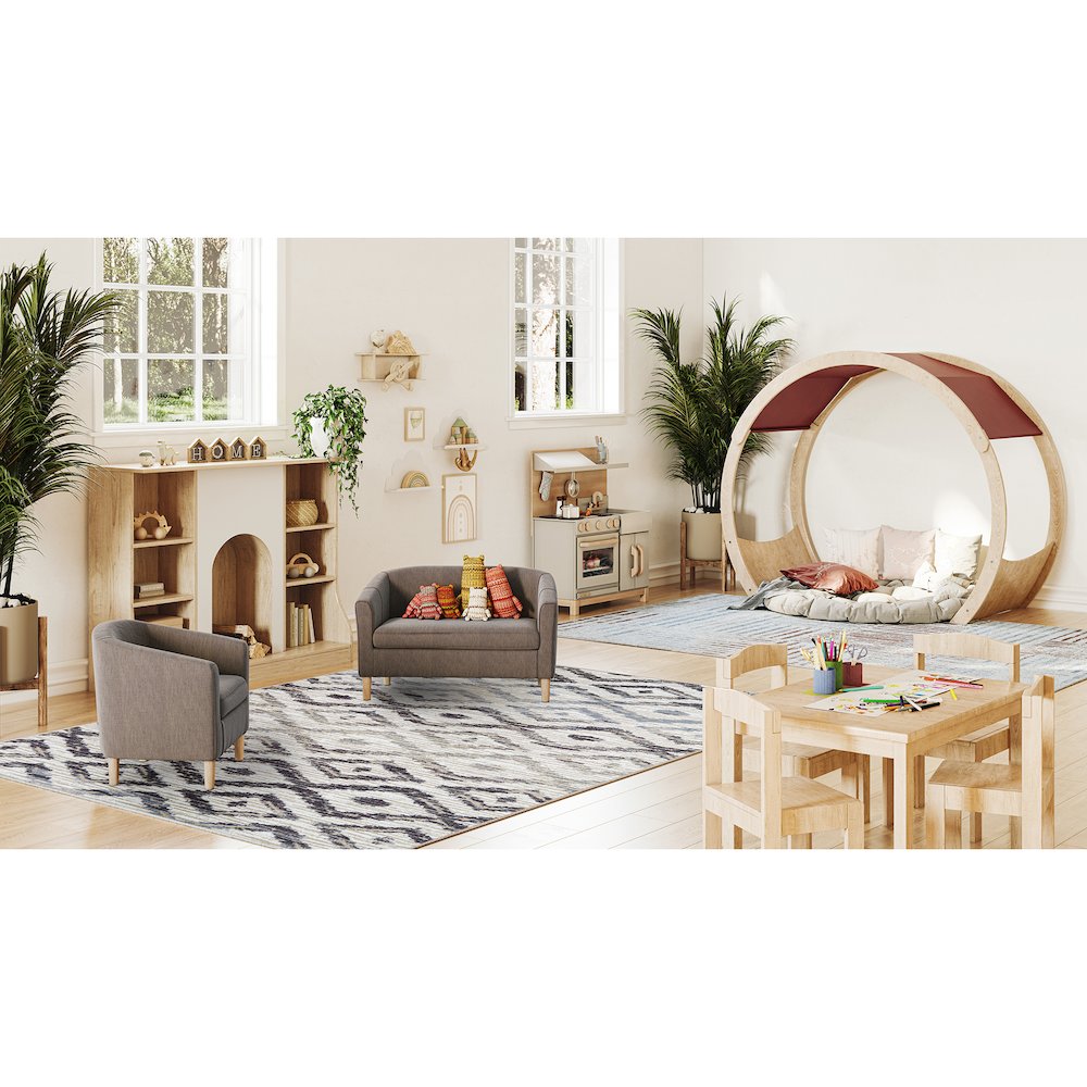 Diamond Oasis 10'9" x 13'2" Area Rug in Color Twilight. Picture 3