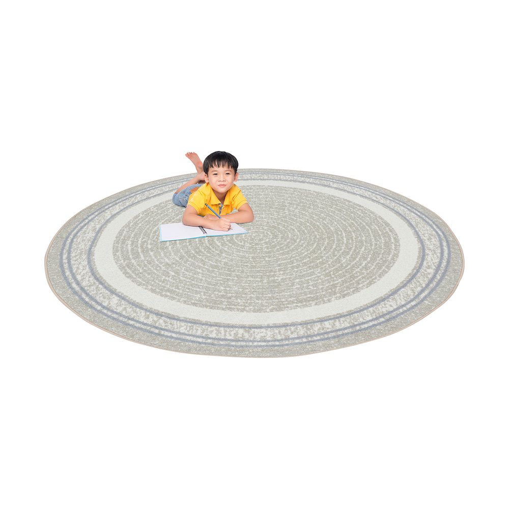 Cozy Corner 7'7" Round Area Rug in Color Linen. Picture 4