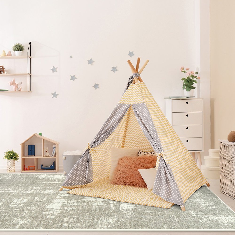 Claremont Kids Enchanted 3'10" x 5'4" Area Rug in Color Linen. Picture 3