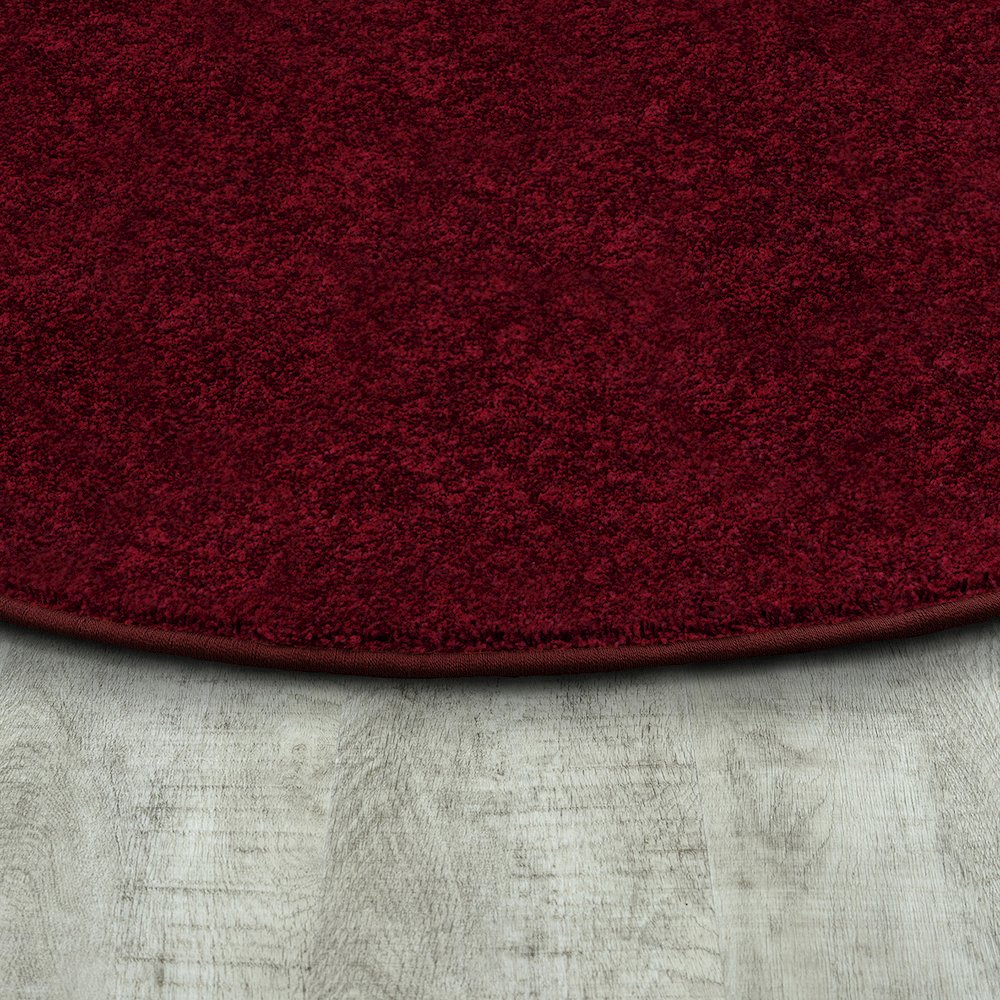 Kid Essentials Endurance 6' x 9' Oval Area Rug in Color Burgundy. Picture 2