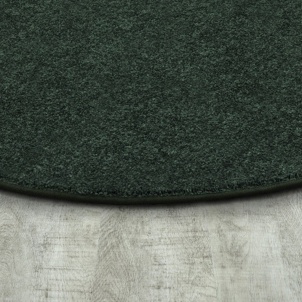 Kid Essentials Endurance 6' x 9' Oval Area Rug in Color Forest. Picture 2