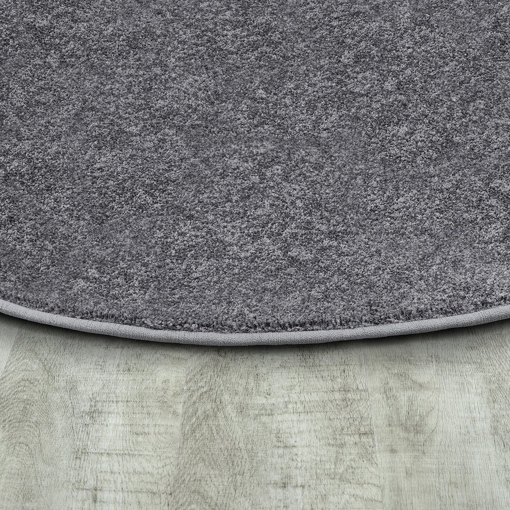 Kid Essentials Endurance 6' x 9' Oval Area Rug in Color Silver. Picture 2