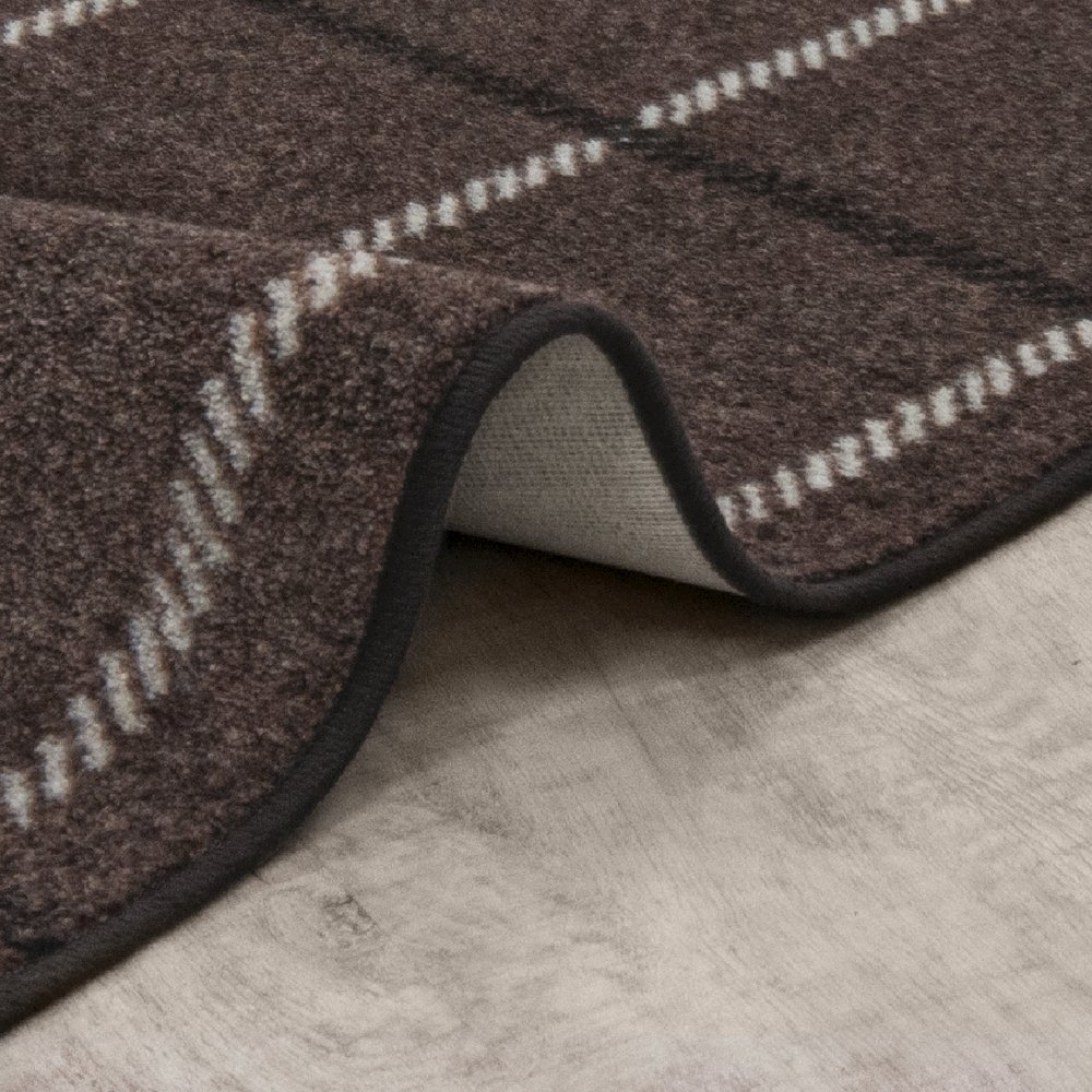 Impressions New Haven 3'10" x 5'4" Area Rug in Color Espresso. Picture 2