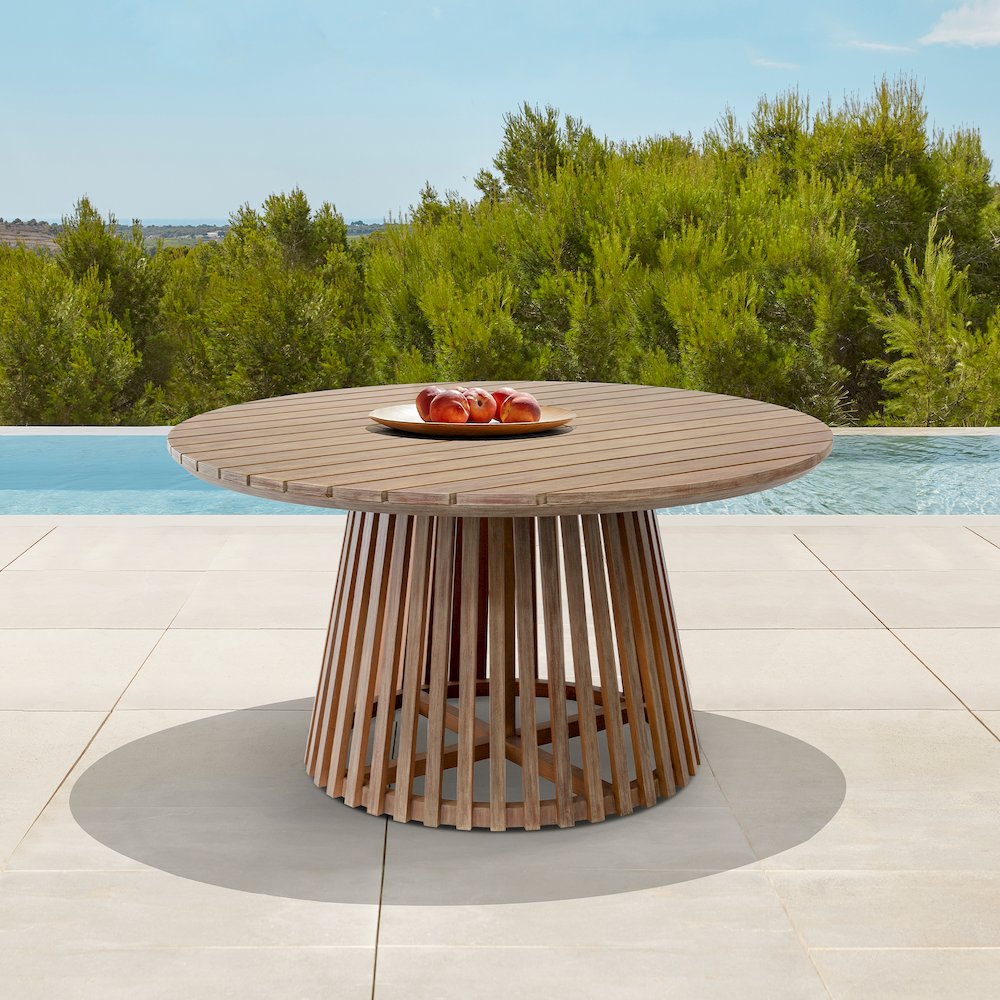 Escondido Outdoor Patio Round Dining Table in Light Eucalyptus Wood. Picture 9