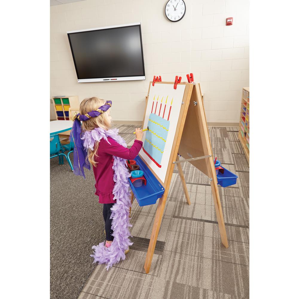 Primary Adjustable Easel. Picture 3