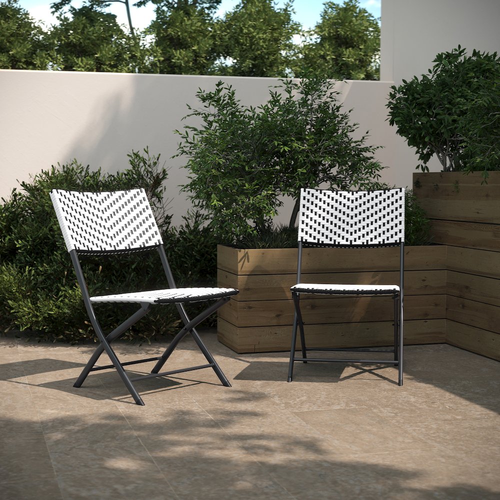 Set of 2 Modern Folding French Bistro Chairs. Picture 7