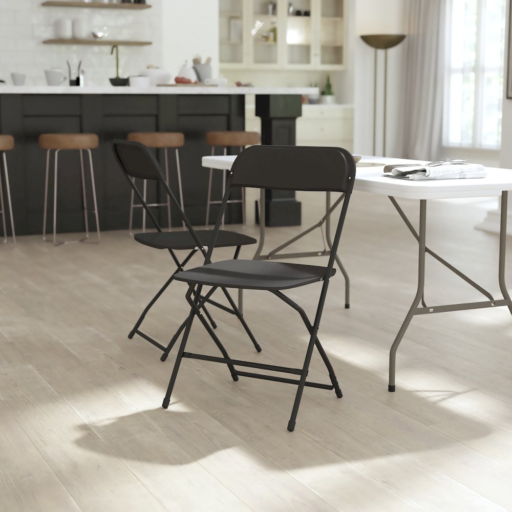 Multi-Use Versatile Commercial Big and Tall Folding Plastic Chairs - Set of 4. Picture 9