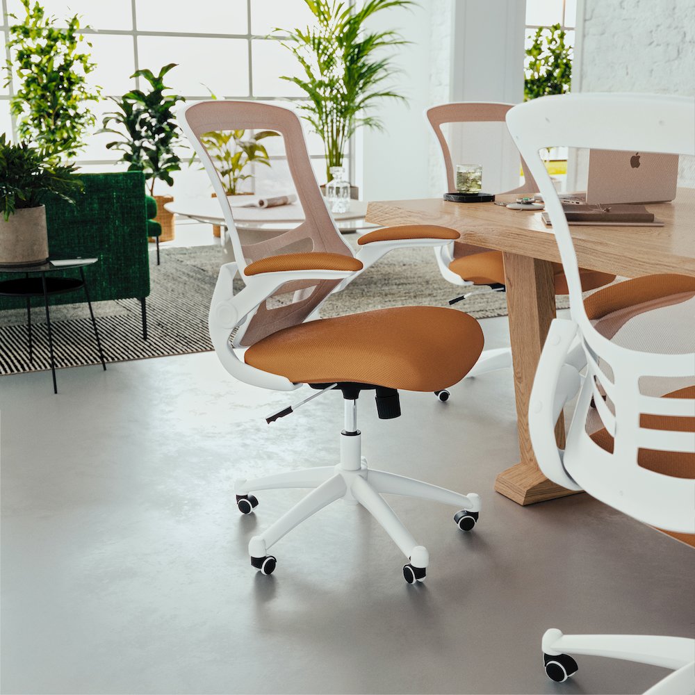 Mid-Back Tan Mesh Swivel Ergonomic Task Office Chair. Picture 2