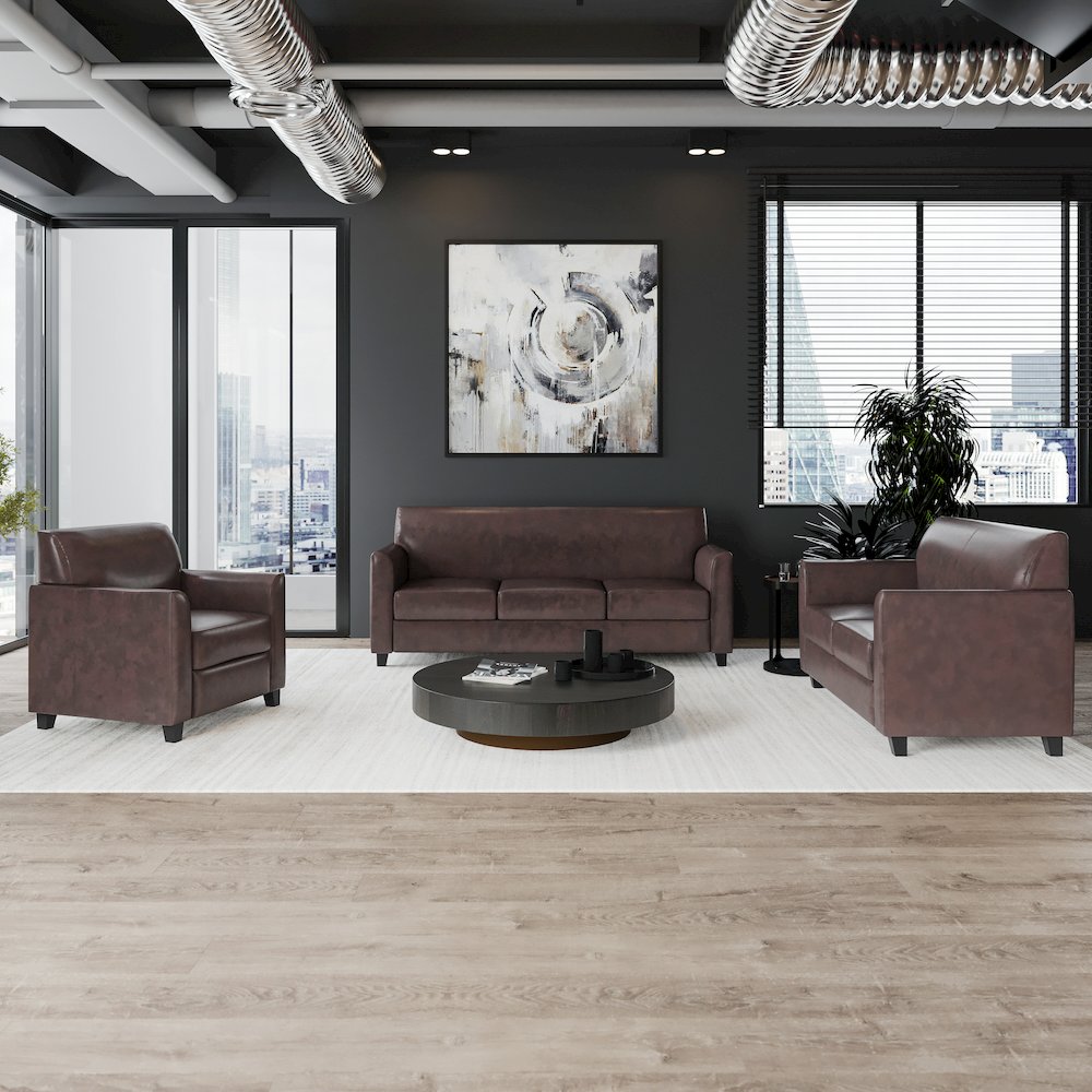 Diplomat Reception Set in Brown LeatherSoft. Picture 2