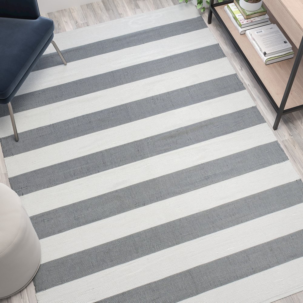 5' x 7' Grey & White Striped Handwoven Cabana Style Stain Resistant Area Rug. Picture 5