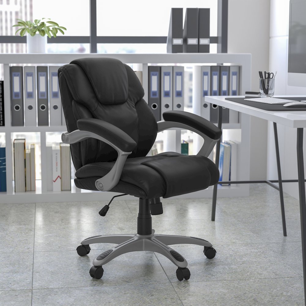 Mid-Back Black Layered Upholstered Executive Swivel Office Chair. Picture 5