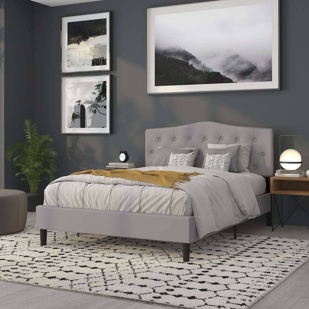 Tufted Upholstered Queen Size Headboard in Light Gray Fabric. Picture 8