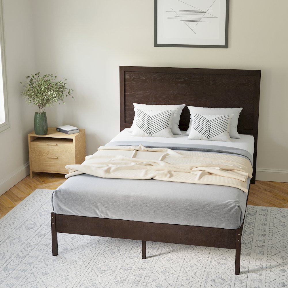 Modern Full Size Wooden Platform Bed with Headboard. Picture 7