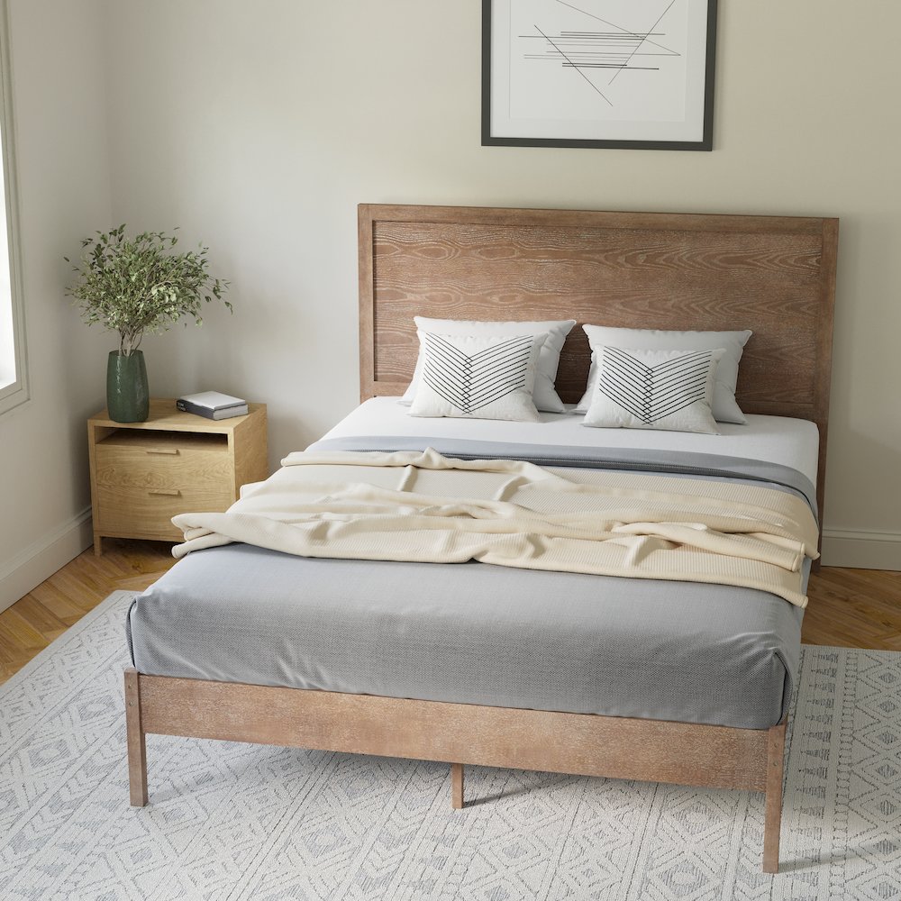Modern Queen Size Wooden Platform Bed with Headboard. Picture 7