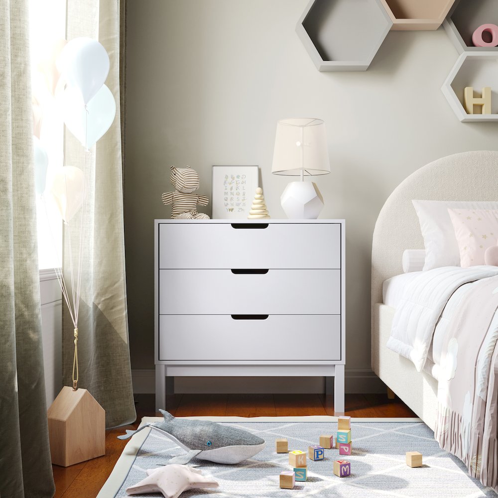 Dallas Wooden 3-Drawer Dresser for Bedroom, Chest of Drawers for Kids in White. Picture 3