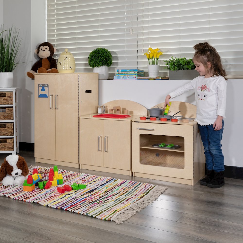Children's Wooden Kitchen Set - Stove, Sink and Refrigerator. Picture 2