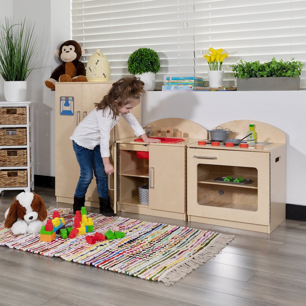 Children's Wooden Kitchen Set - Stove, Sink and Refrigerator. Picture 12