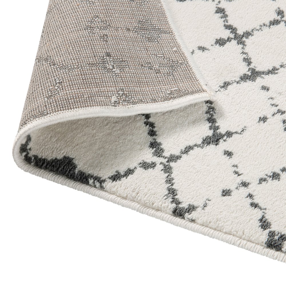 Geometric Bohemian Low Pile Rug - 5' x 7' -Ivory/Gray Polyester. Picture 6