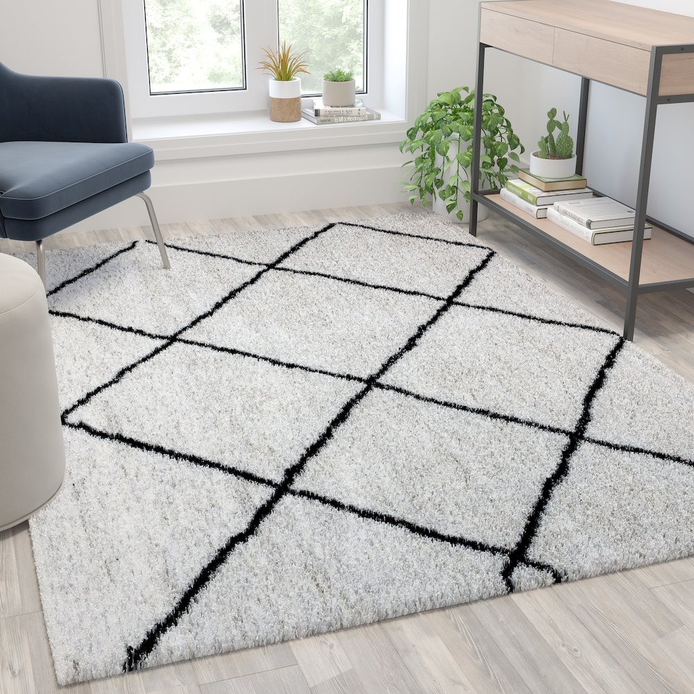 Shag Style Diamond Trellis Area Rug - 5' x 7' - Ivory. Picture 2