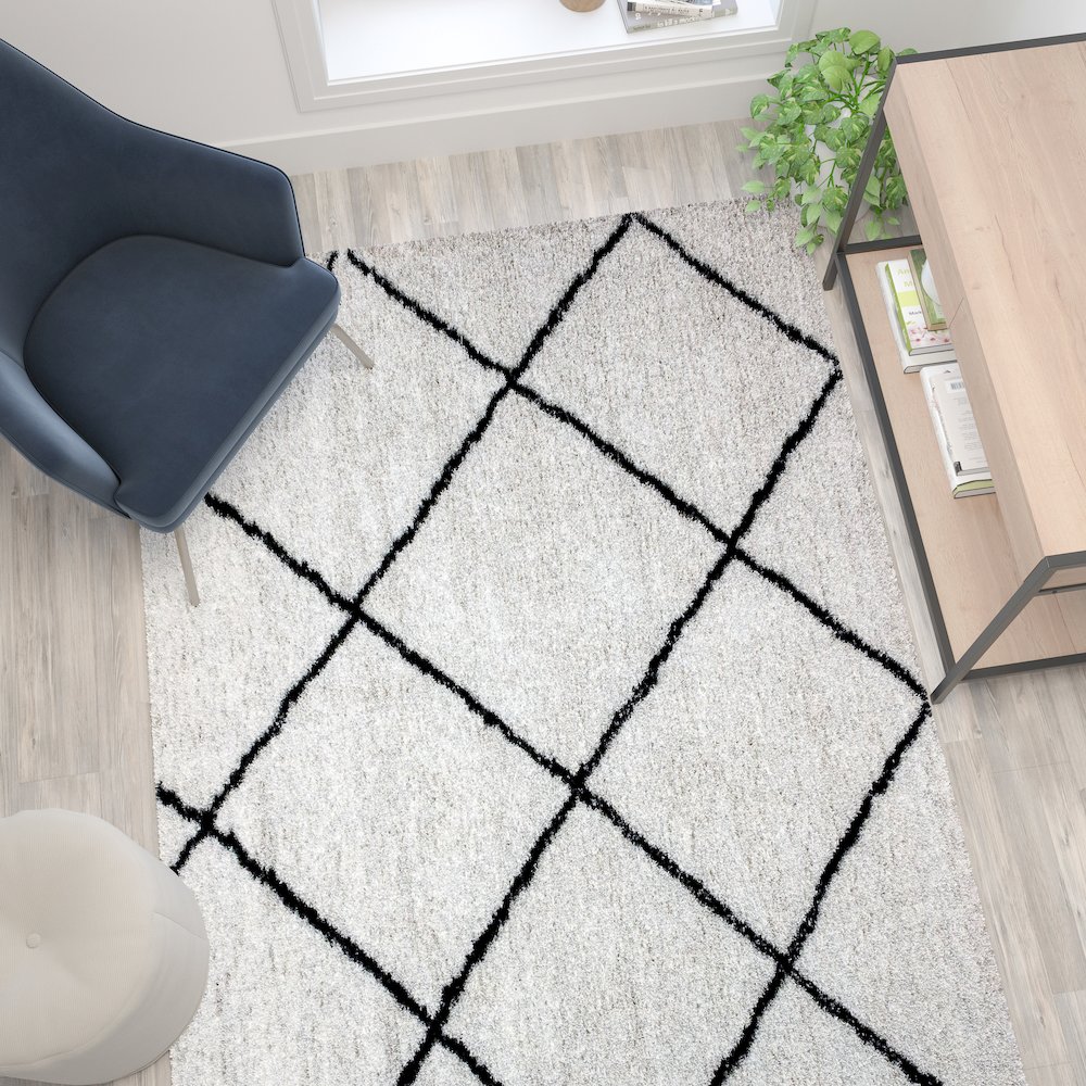 Shag Style Diamond Trellis Area Rug - 5' x 7' - Ivory. Picture 5