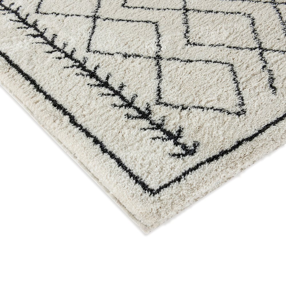 Geometric Style Bohemian Shag Area Rug - 8' x 10' - Ivory. Picture 7