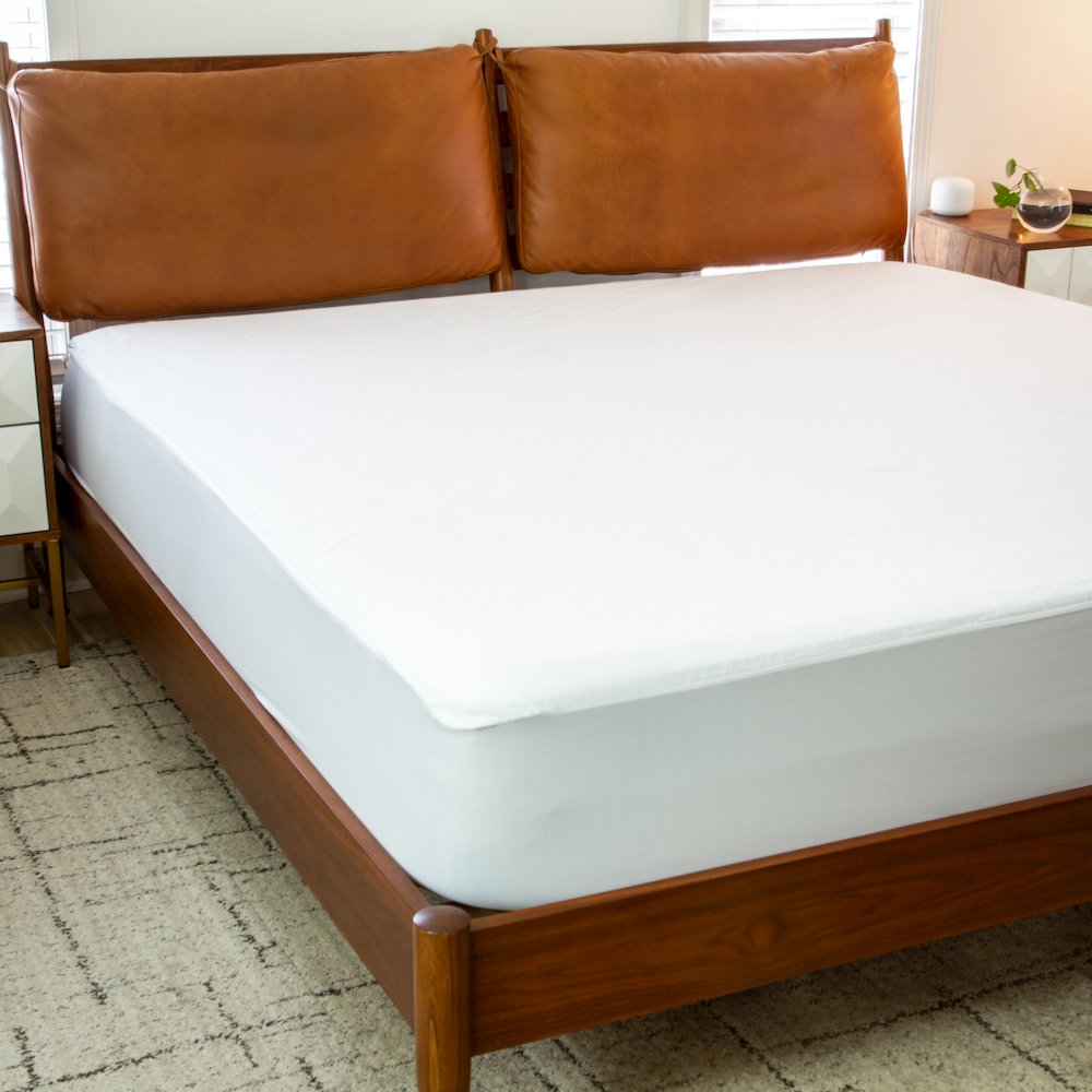Vinyl Free Mattress Protector - Breathable Fabric Surface, King. Picture 2