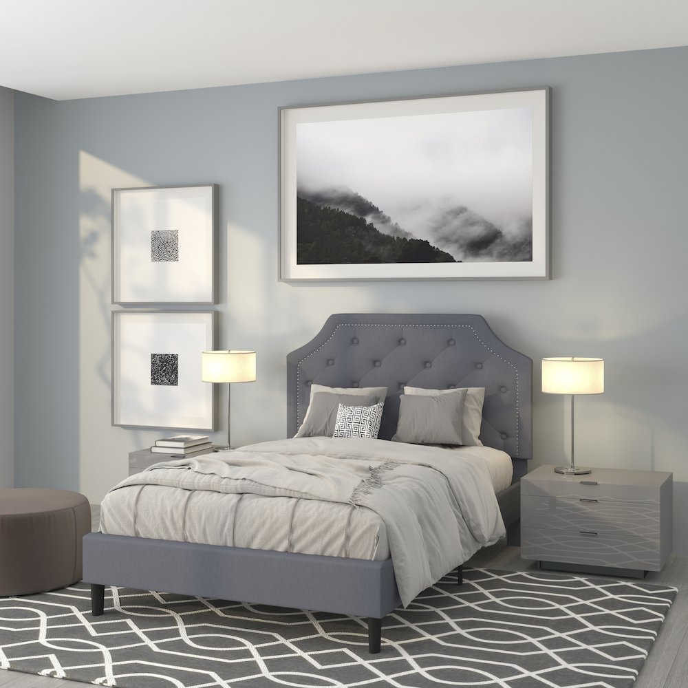 Full Size Tufted Upholstered Platform Bed in Light Gray Fabric. Picture 2