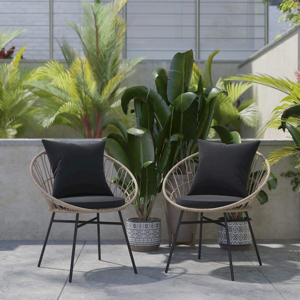 Wood Folding Chair. Picture 2