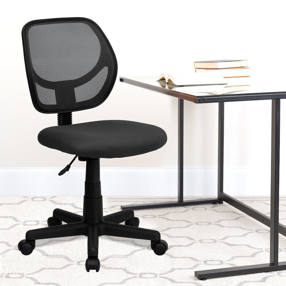 Low Back Gray Mesh Swivel Task Office Chair with Curved Square Back. Picture 2