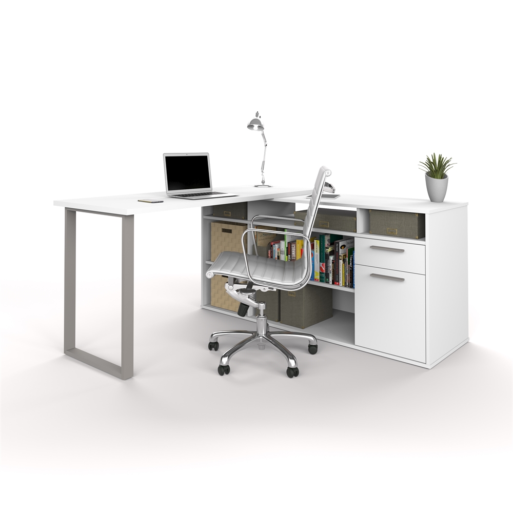 L-Shaped Desk. Picture 1
