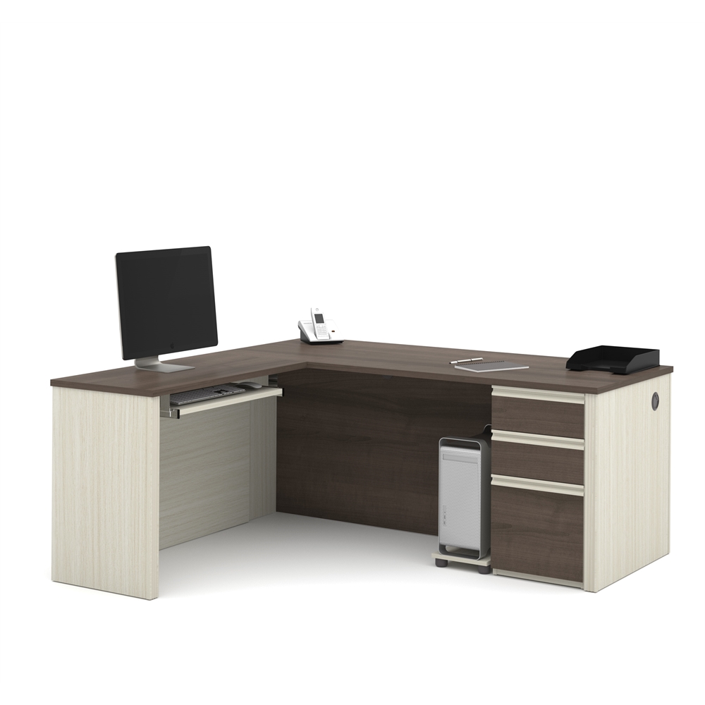 L-Shaped Desk with Pedestal. Picture 1
