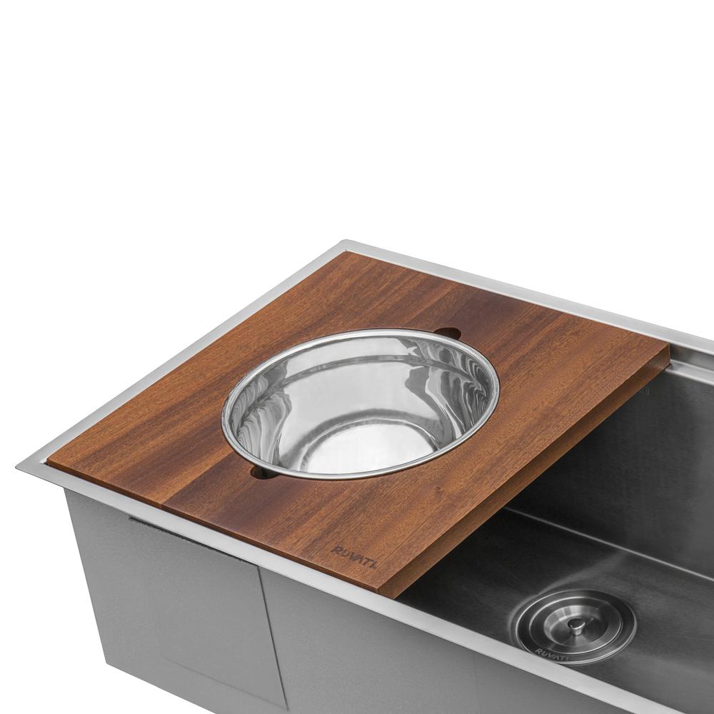 Ruvati Wood Platform with Mixing Bowl and Colander (complete set). Picture 8