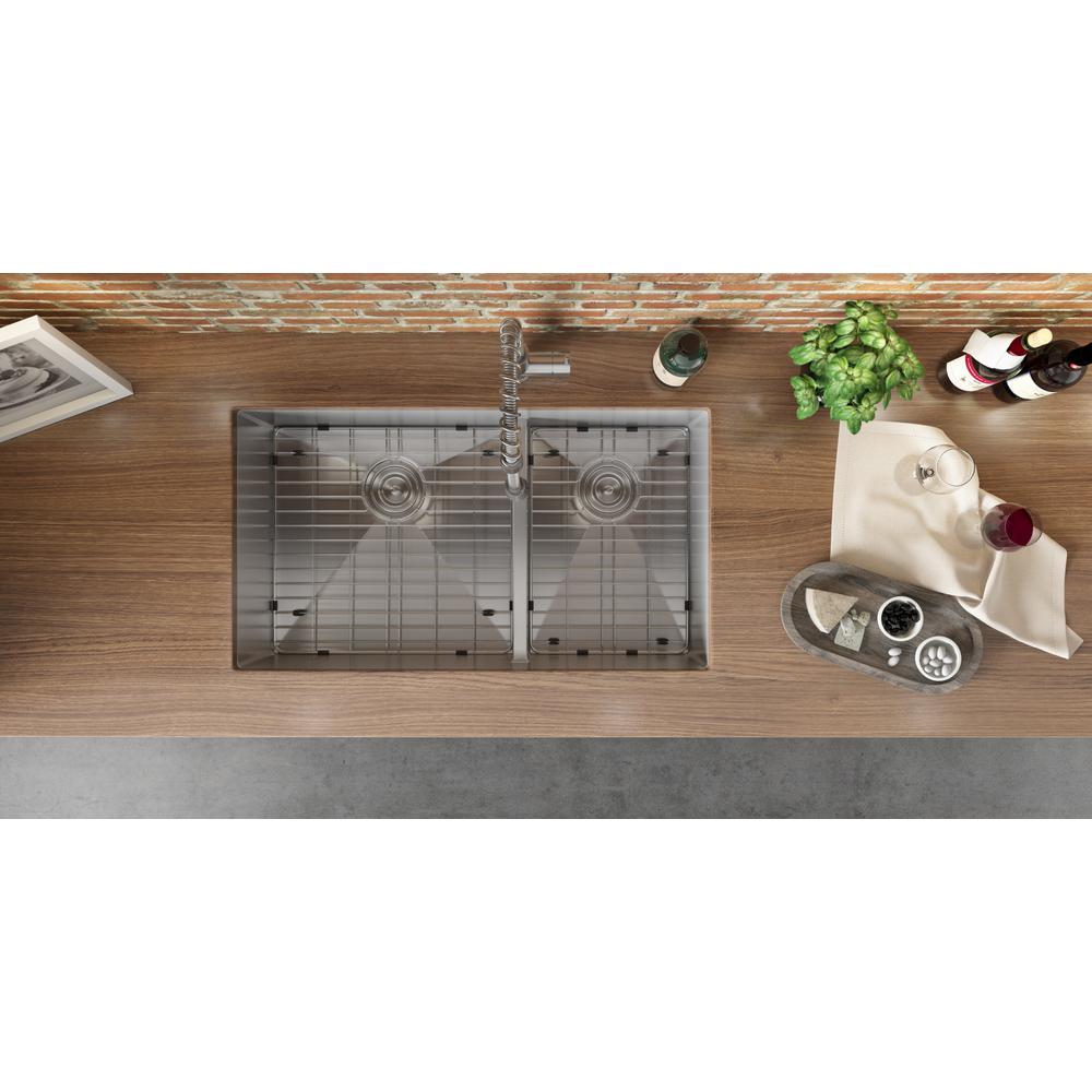 Ruvati 33-inch Low-Divide Undermount Kitchen Sink. Picture 4