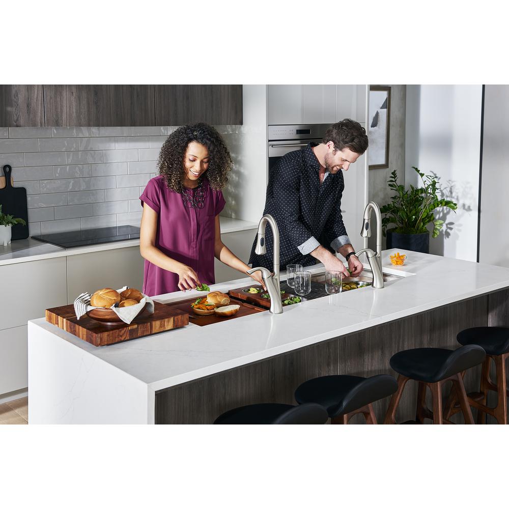 Ruvati 33-inch Workstation Two-Tiered Ledge Kitchen Sink Undermount 16 Gauge. Picture 11