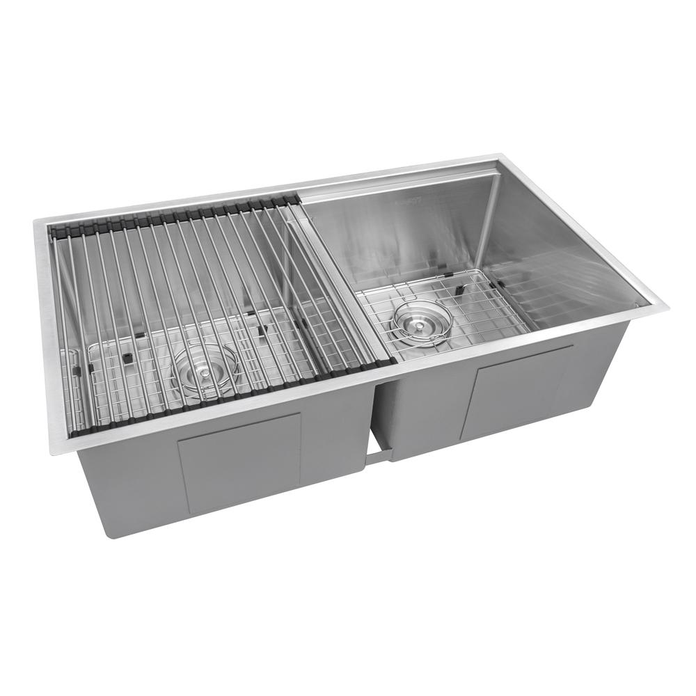 Ruvati 33in Workstation Ledge 50/50 Double Bowl Undermount Kitchen Sink. Picture 3