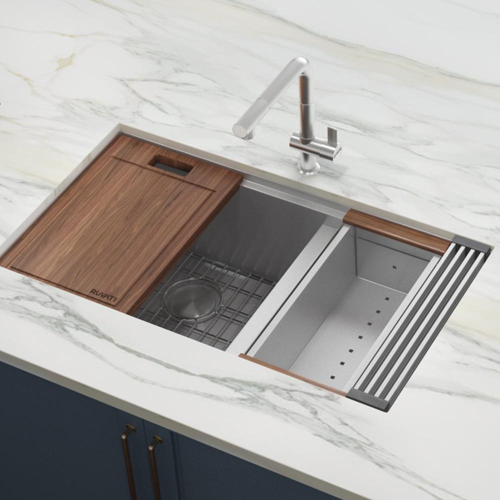 Ruvati 33in Workstation Ledge 60/40 Double Bowl Undermount 16 Gauge Kitchen Sink. Picture 3