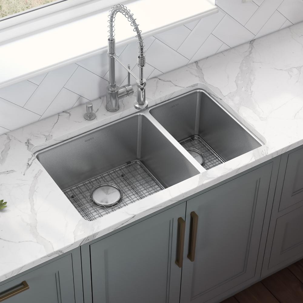 Ruvati 32-inch Undermount Kitchen Sink 70/30 Double Bowl 16 Gauge. Picture 2