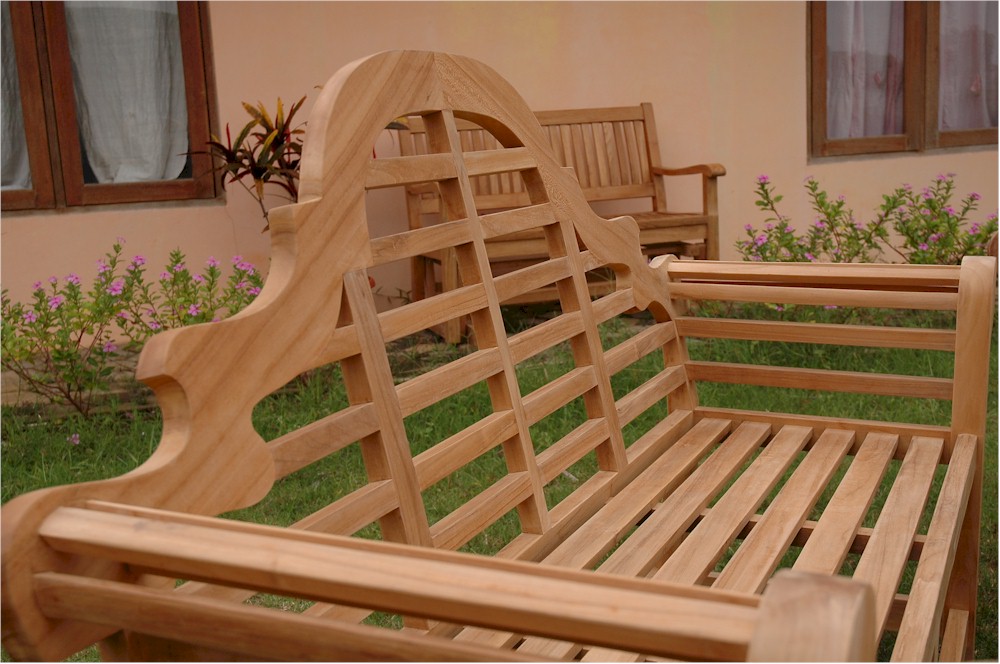 Marlborough 3-Seater Bench. Picture 4