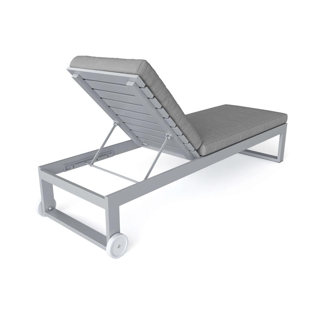 Lucca Sun Lounger. Picture 2